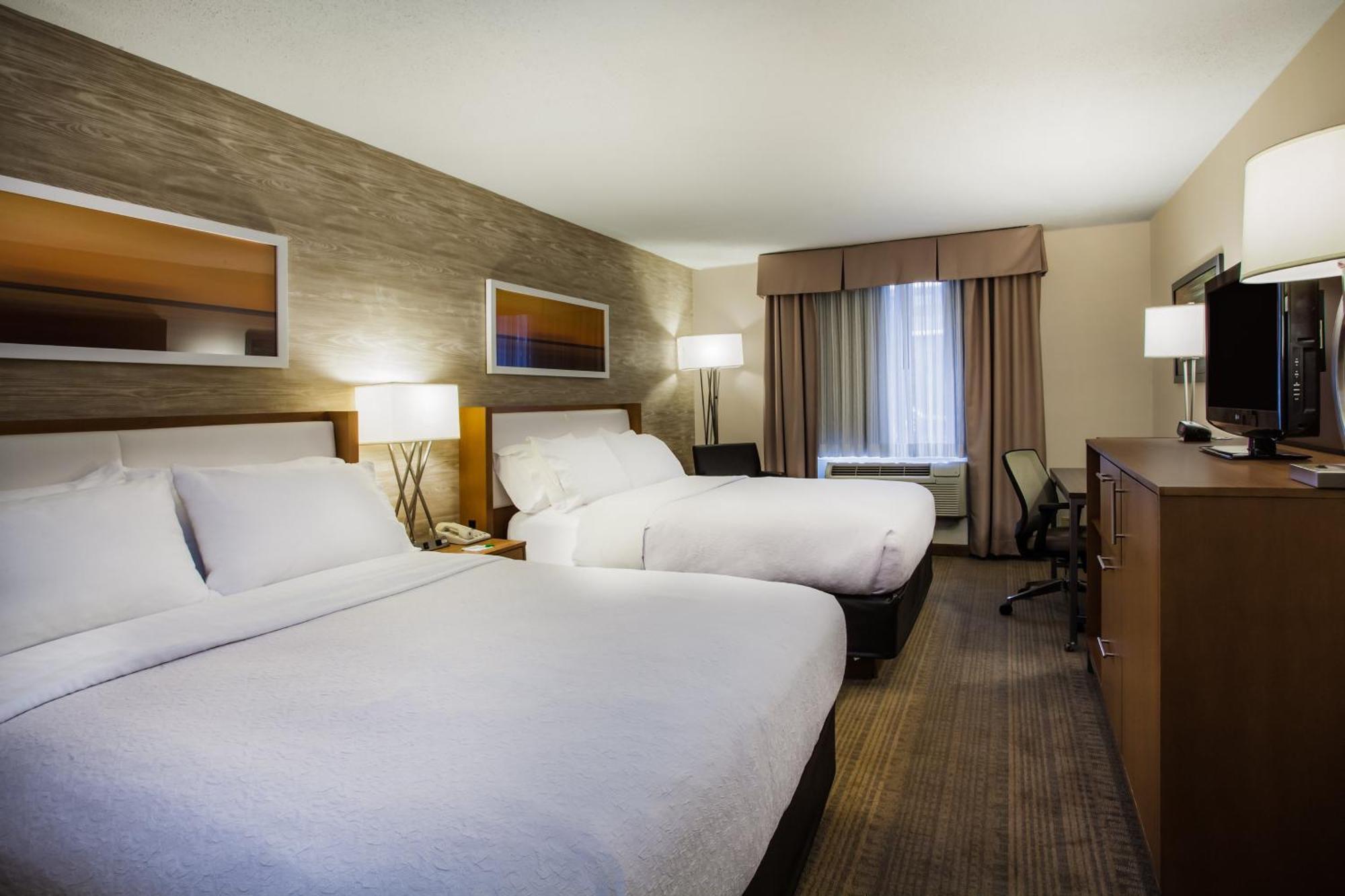 Holiday Inn Saratoga Springs By Ihg Pokoj fotografie